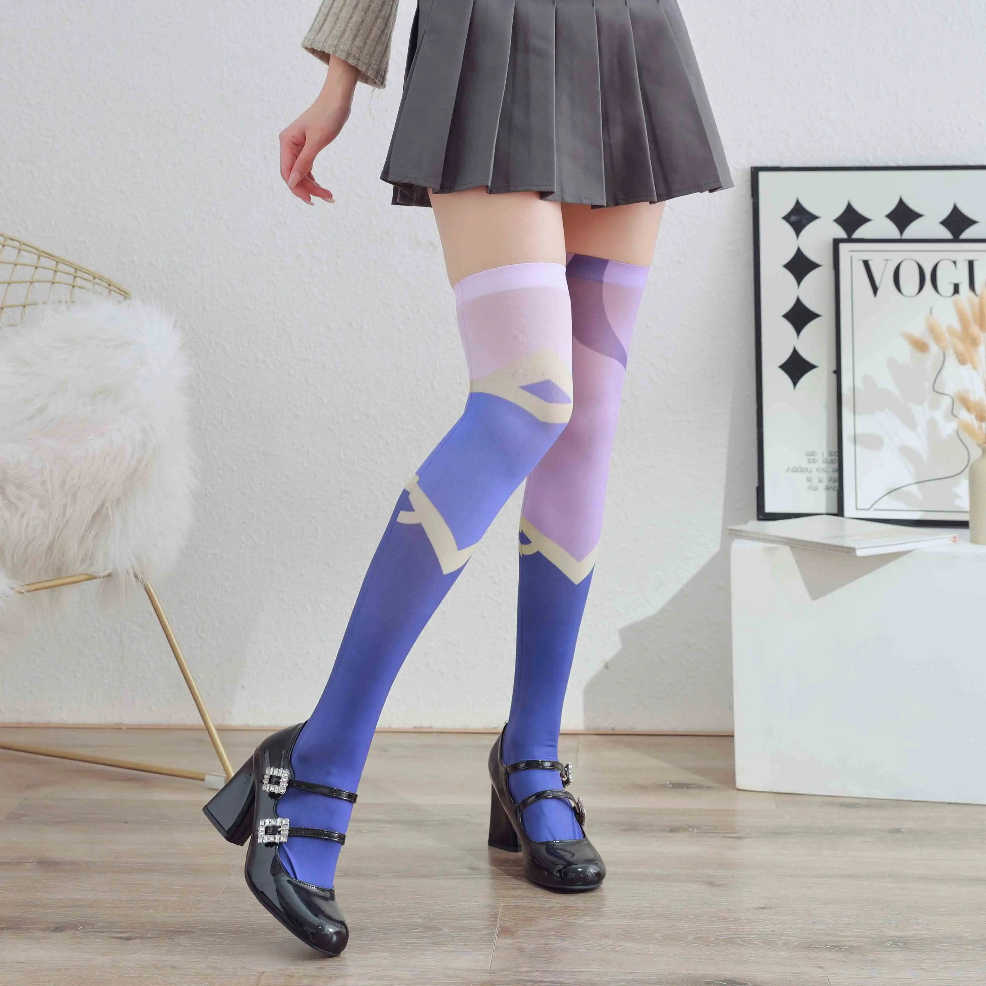 Chaussettes de cuisse rayées de couleur contrastée, chaussettes de cosplay anime, Harajuku Kawaii Lolita, chaussettes de mollet, cadeau de vacances pour fille
