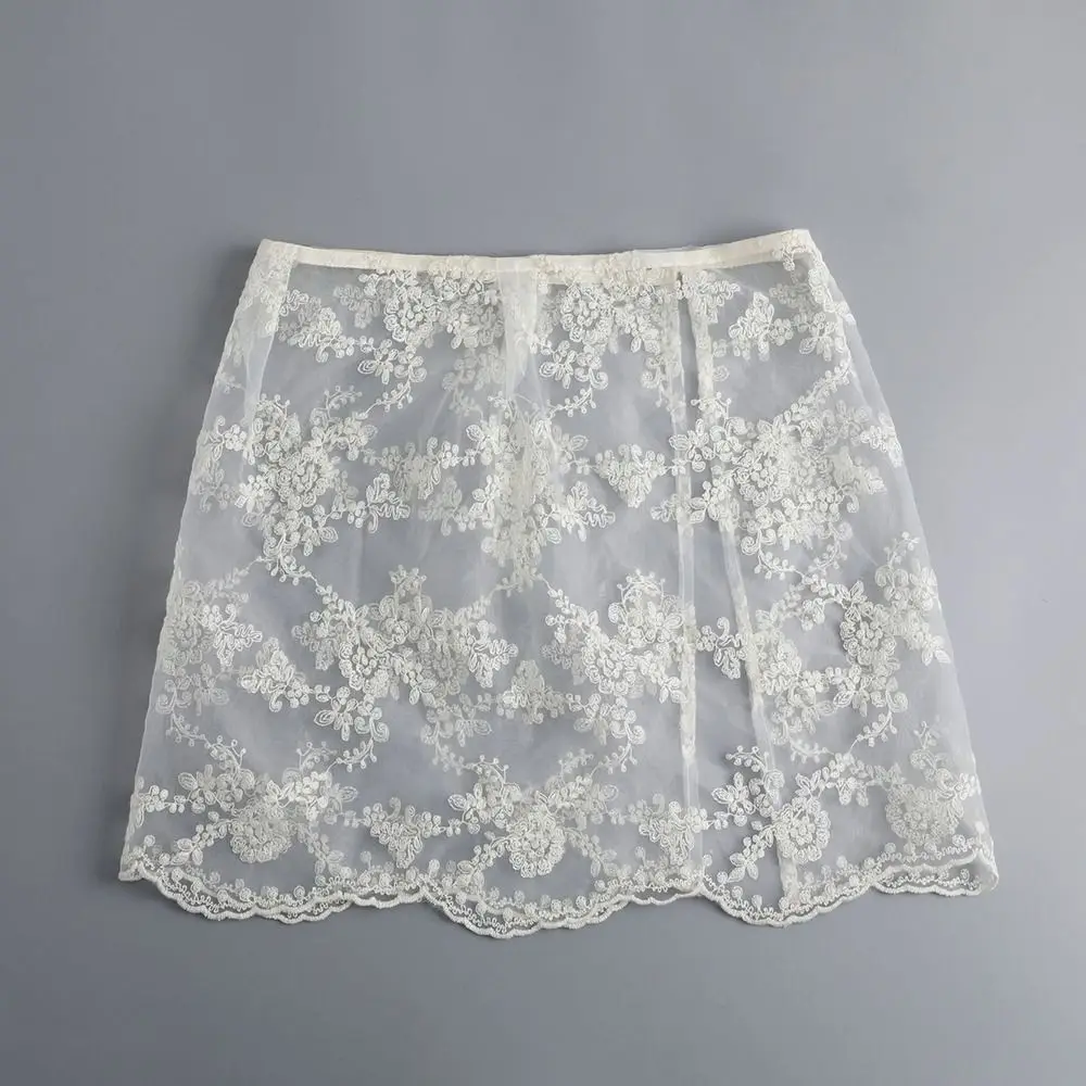 Fashion Embroidered Flower Lace Mini Skirt Y2K Streetwear Casual Hollow Out Skirt Harajuku Layering Skirt for Women