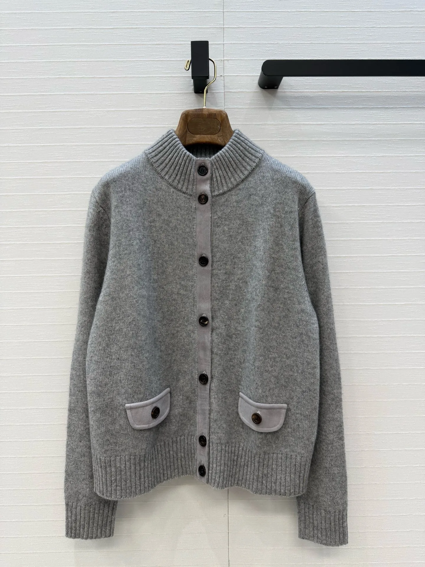 Women Cashmere Stand Collar Cardigan Jacket, Genuine Suede Spliced, Elegant Simple Style, 2026 Early Fall New Arrival