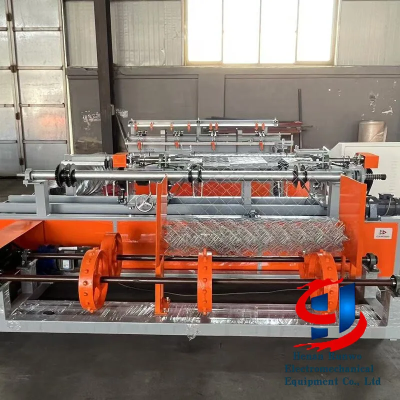 High Production Capacity Single Wire Feeding PLC Control Mesh Chain Link Fence Making Machine