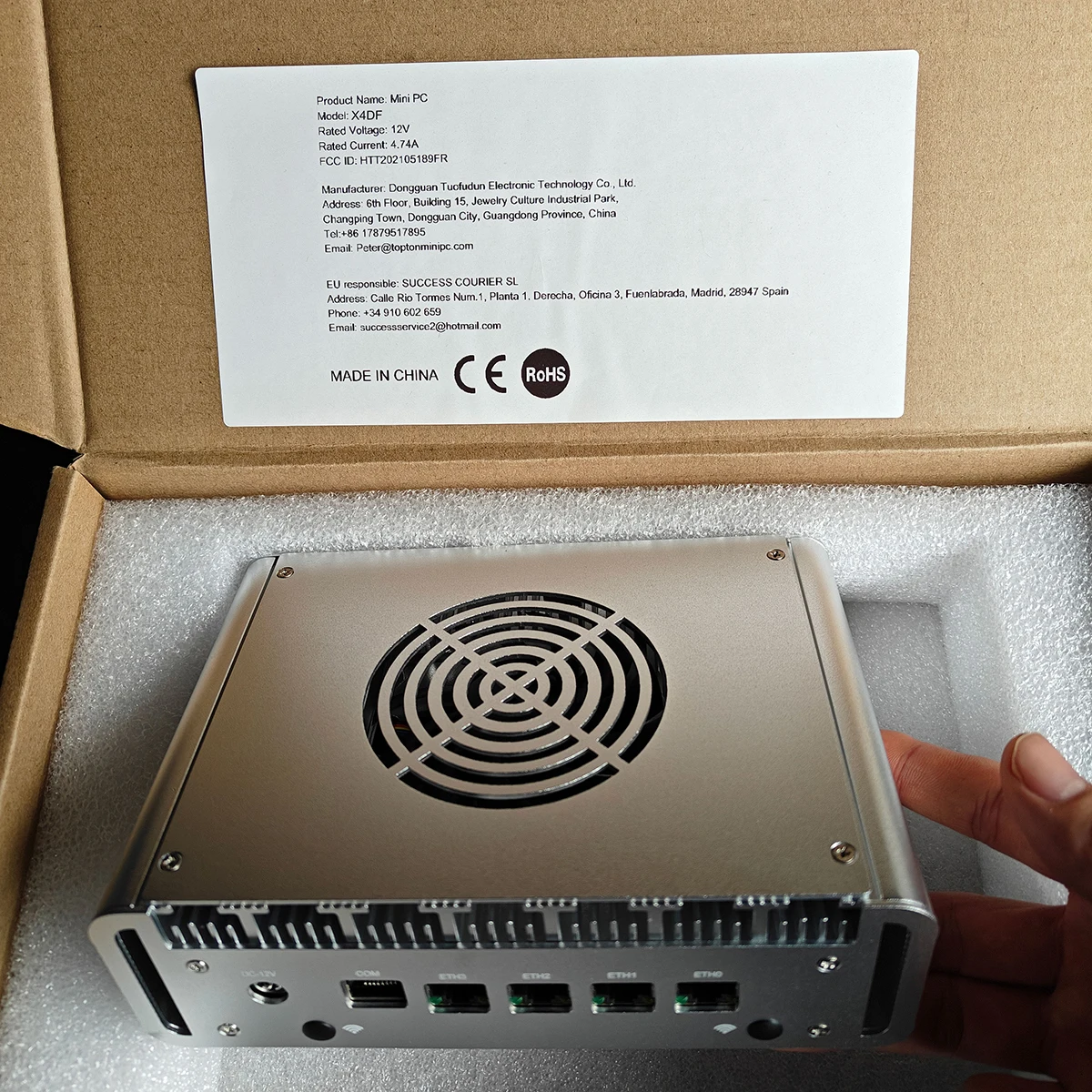 

Topton Mini PC AMD Ryzen Embedded R2314 Firewall Computer 4G/5G LTE Gateway DDR4 NVMe 4x2.5G LAN IoT Linux Proxmox Home Server