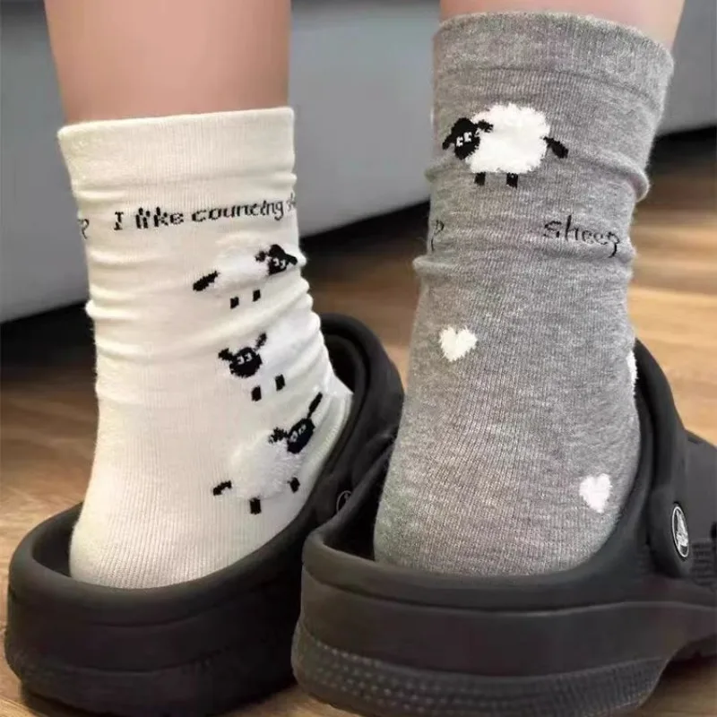 

4 Pairs Women's Korean-style Cute Sheep Mid-calf Socks Female Autumn School High Socks Fashion Designer 2025 Hosiery Wholesale