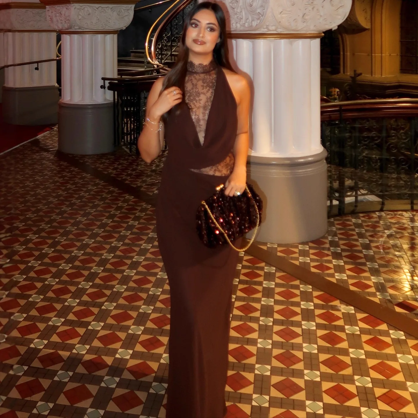 

Сексуальное кружевное лоскутное платье макси для женщин, тонкое платье без рукавов с открытой спиной, женское платье 2026, вечерние халаты для выпускного вечера