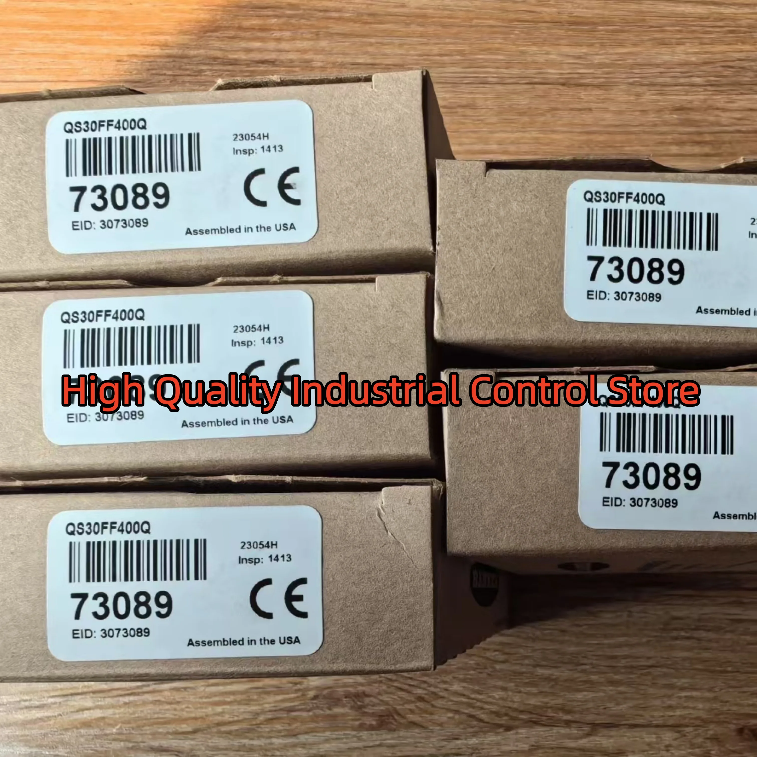 

New in box QS30FF400Q QS30FF600Q Photoelectric Sensor