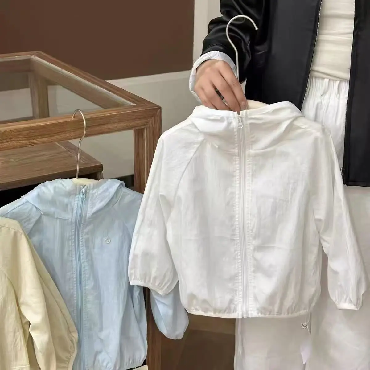 

Детская летняя куртка с солнцезащитным кремом, ультратонкая корейская версия сто детского пальто в иностранном стиле