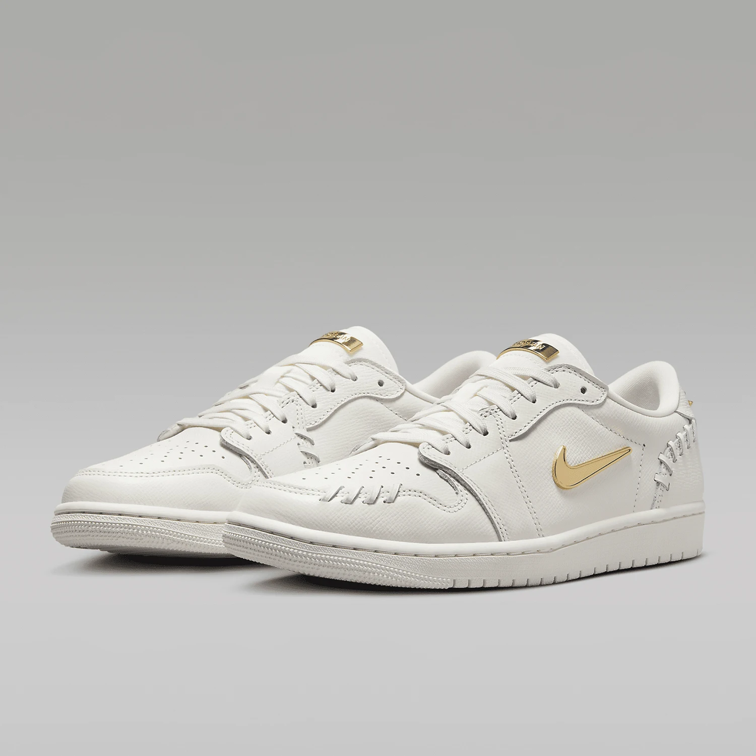 

Nike genuine Air Jordan 1 MM Low Women's Sports Shoes FN5032-100