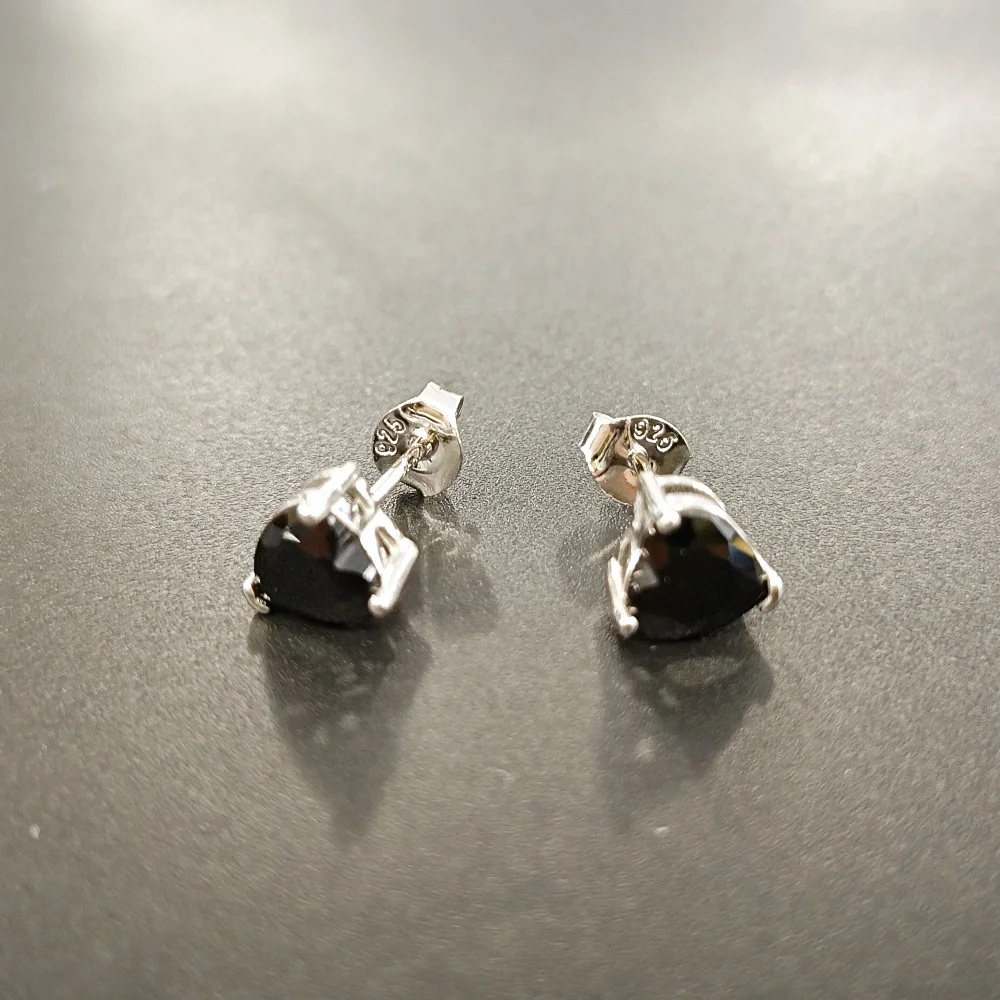 

Black Heart 925 Silver Girls Cute Earring 925 Sterling Silver Heart CZ Stud Earrings