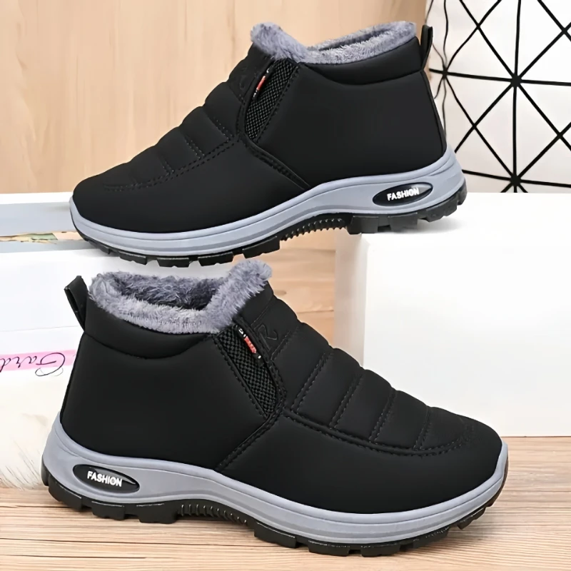 

Warm and comfortable winter boots for men and women in plus sizes Cotton-lined snow boots with thick soles