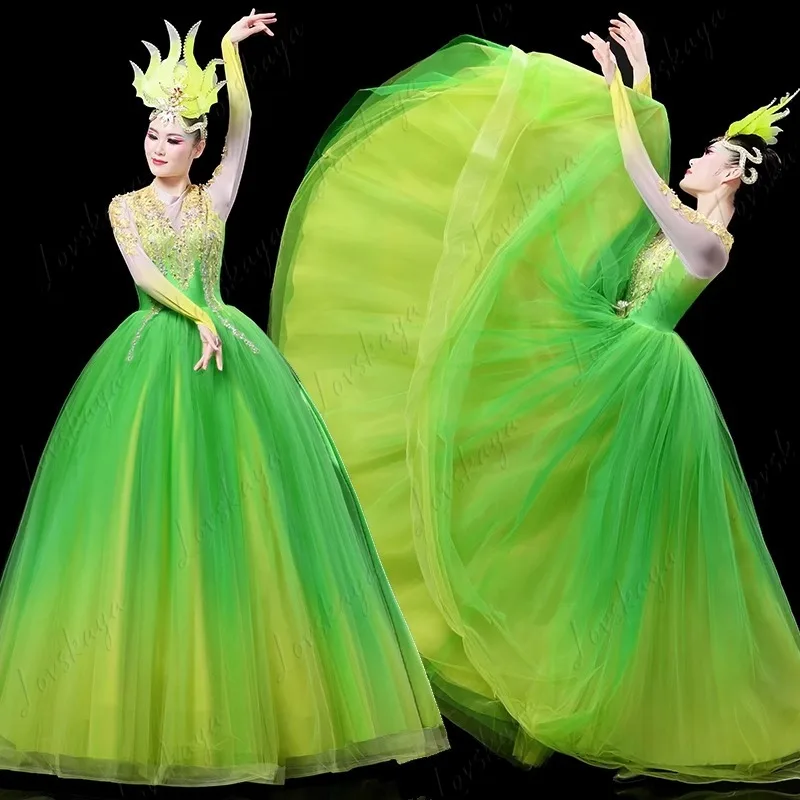 

Новый стильный танцевальный костюм для выступлений на сцене, костюм танцевальной даты с широкой юбкой для выступлений.