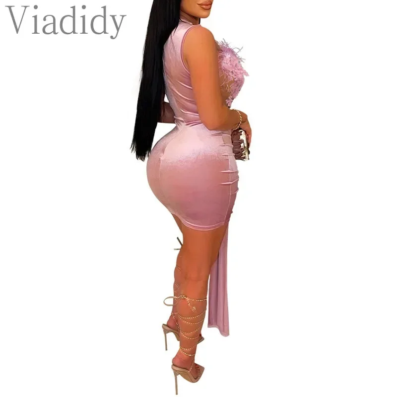 فستان نسائي قصير مثير بدون أكمام ورقبة دائرية بقماش شفاف ومطرز مخملي مكشكش