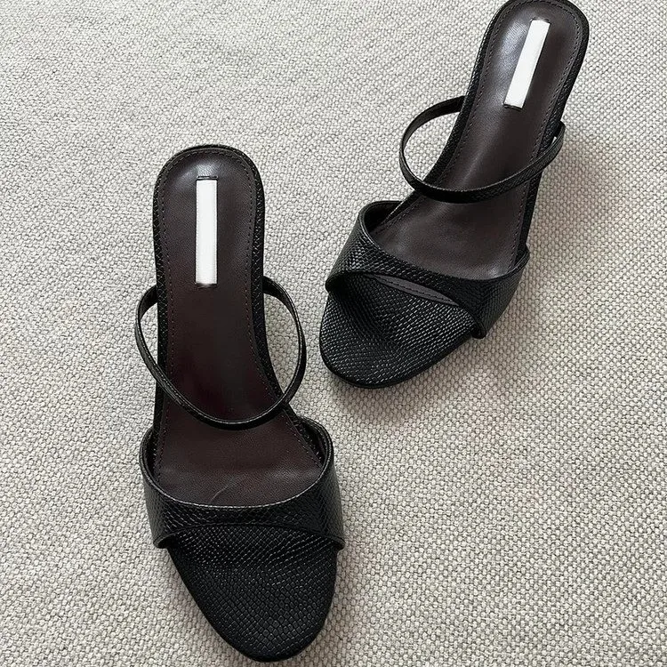 Kitten with High-heeled French-style Slippers for Women,Shoes for Outdoor Wear, 2025 New Summer Simple and Elegant Fairy Sandals