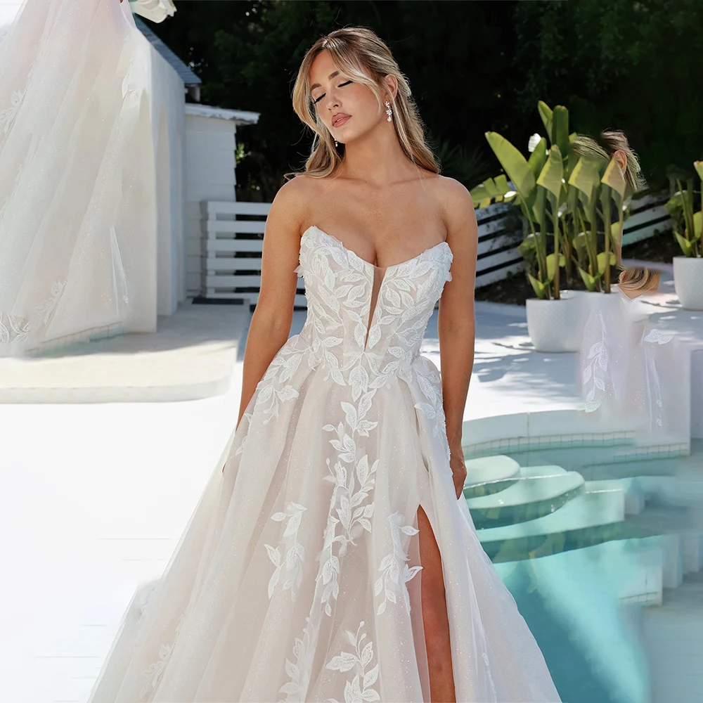 Charming Straplesss 3D Flower Lace Bridal Grown A Line Wedding Dresses Side Slit Custom Made Vestido De Noival