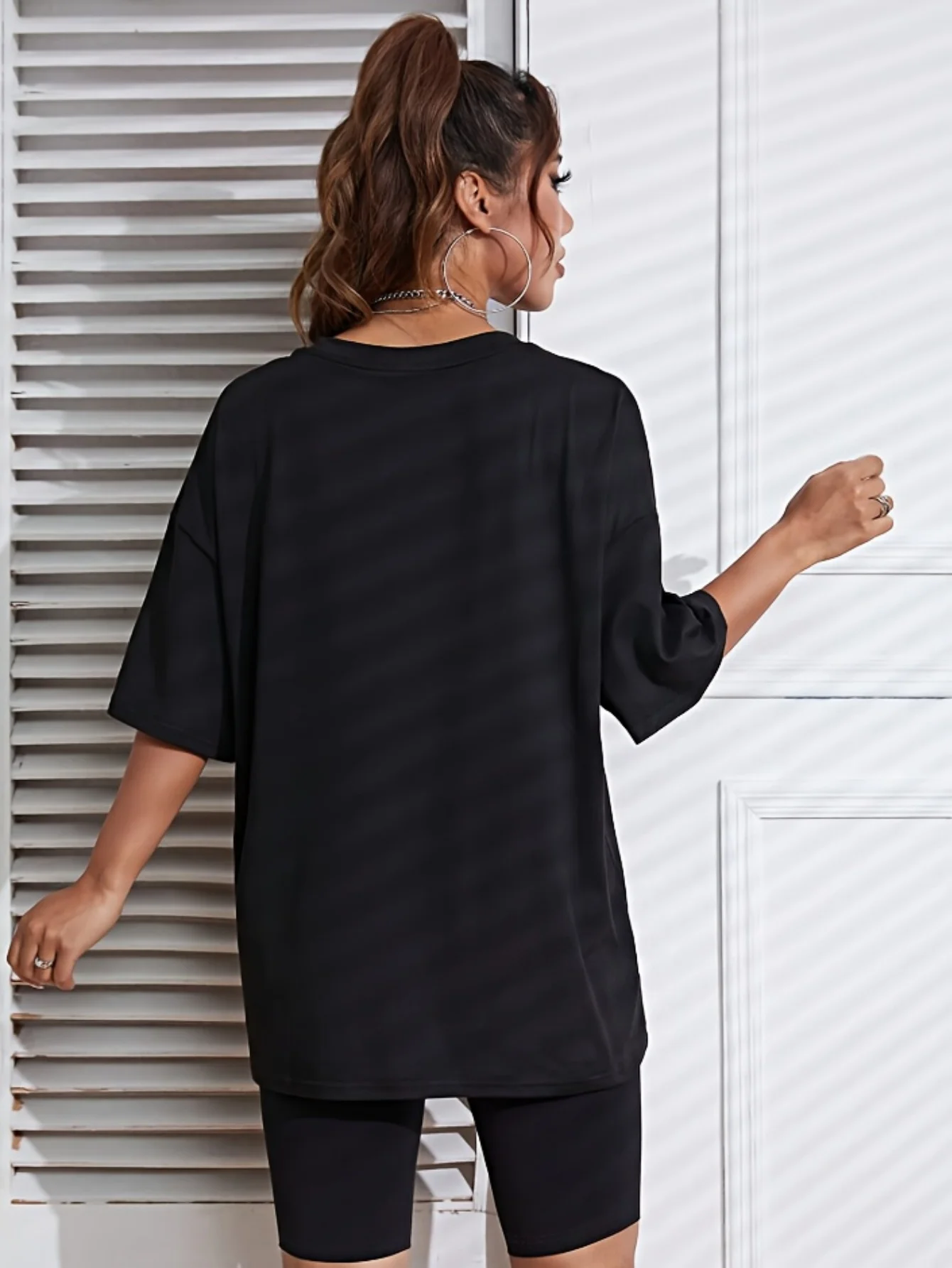 2026 Women's Directional Anime Girl Pattern Print Round Neck Off Shoulder Print T-shirt