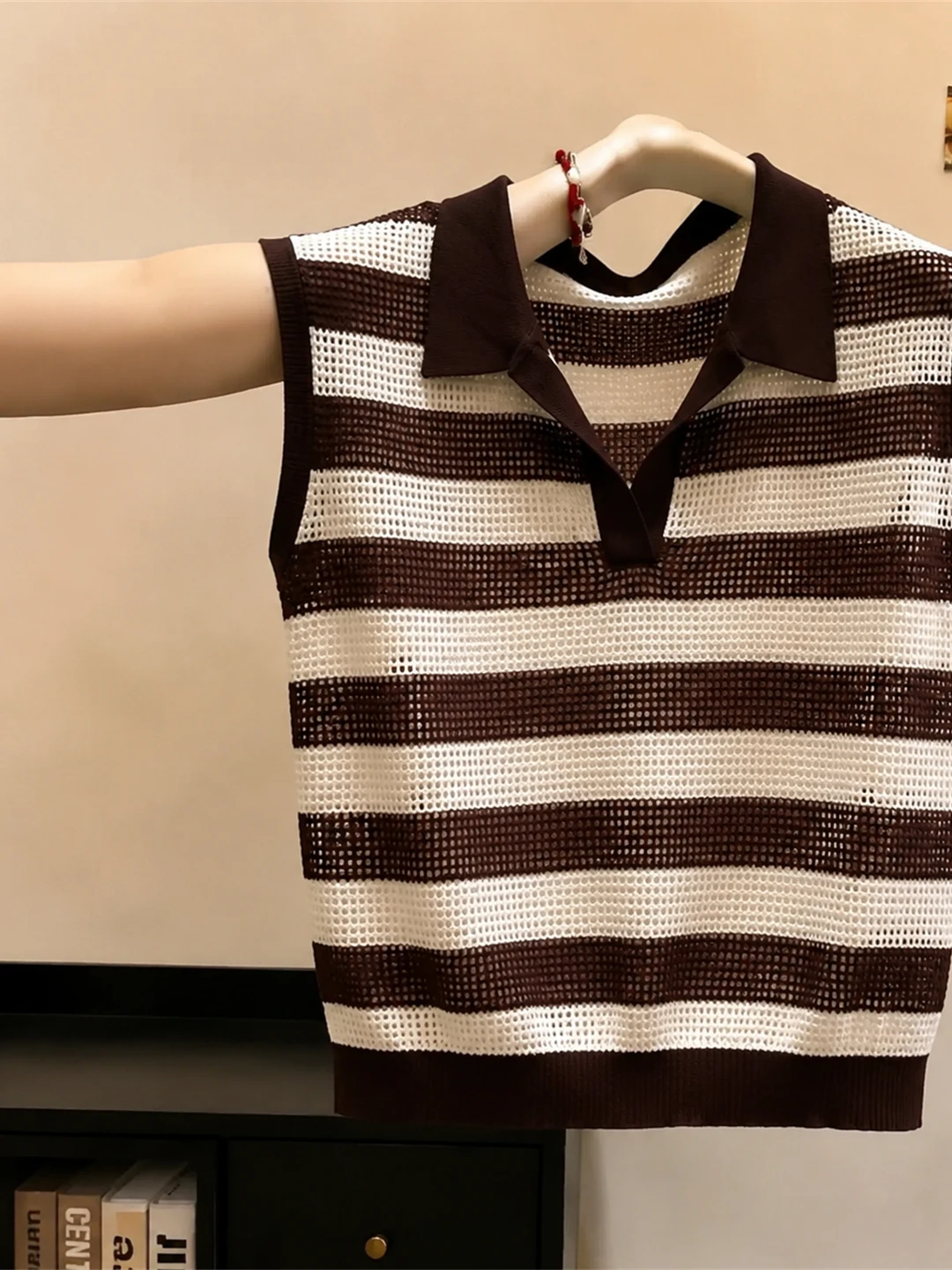

Korean Style Striped Hollow out Knit Top Collared Sleeveless Vest Youthful Color Block Summer Fashion Women's Inner Wear