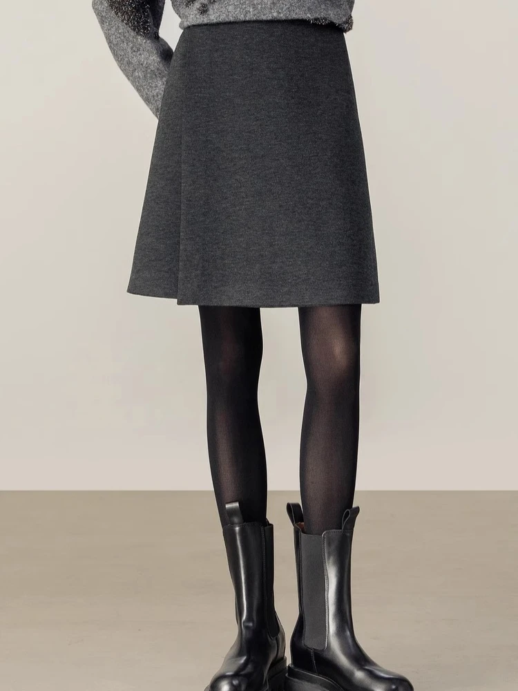 

SENTUBILA A-line Skirt for Woman Solid 2025 Winter New in High-Waisted Skirts Wool Mini Skirt Women's Clothing Elegant 154QP3739