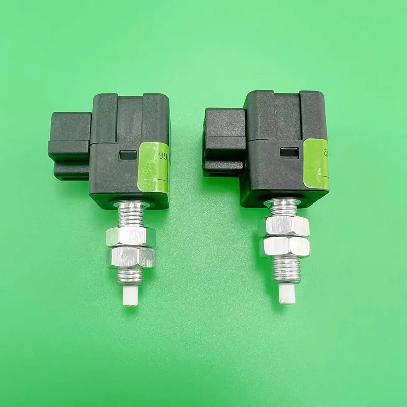 For CHANA  M60 M70 Backup Lamp Switch Brake Sensor Accessories 2pcs