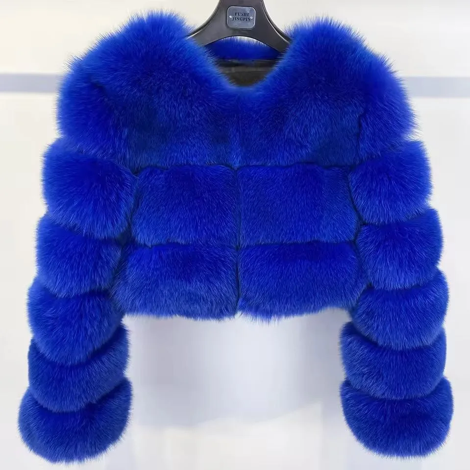 Рисунок 5 - Женское пальто из искусственного лисьего меха