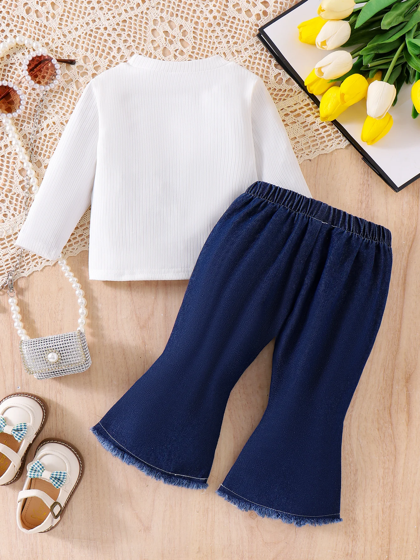 2PCS Autumn New Trend Trend For 0-3 Year Old Girls And Babies, Round Collar Butterfly White Long-Sleeved Top + Jeans Set