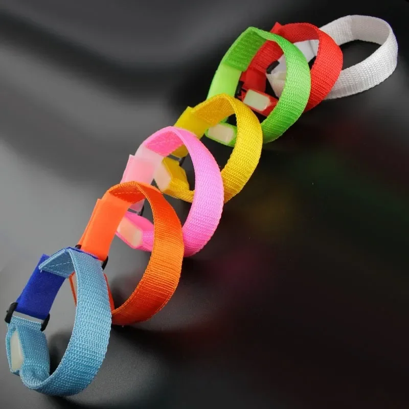 100pcs LED Bracelets Flashing Wrist Band for Event Party Decoration Glowing Bracelet Running Gear LED Lights Wrist Ring