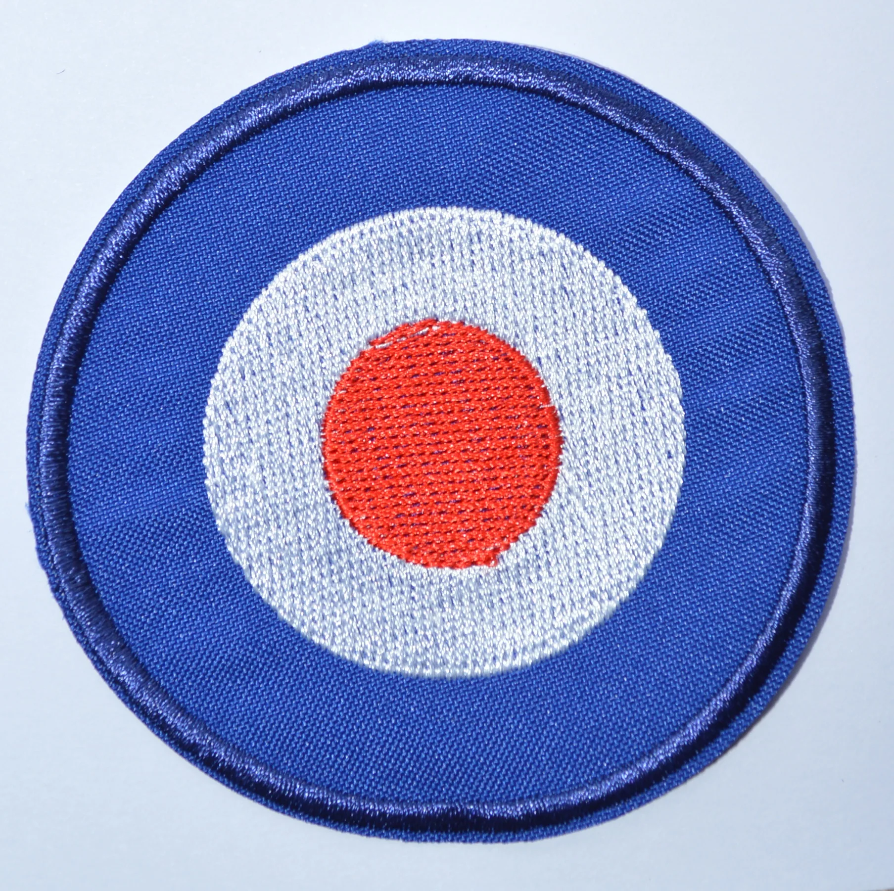 

1 шт. нашивка-аппликация с красным круглым знаком RAF (Roundel) для одежды и рукоделия (около 8,6 см)