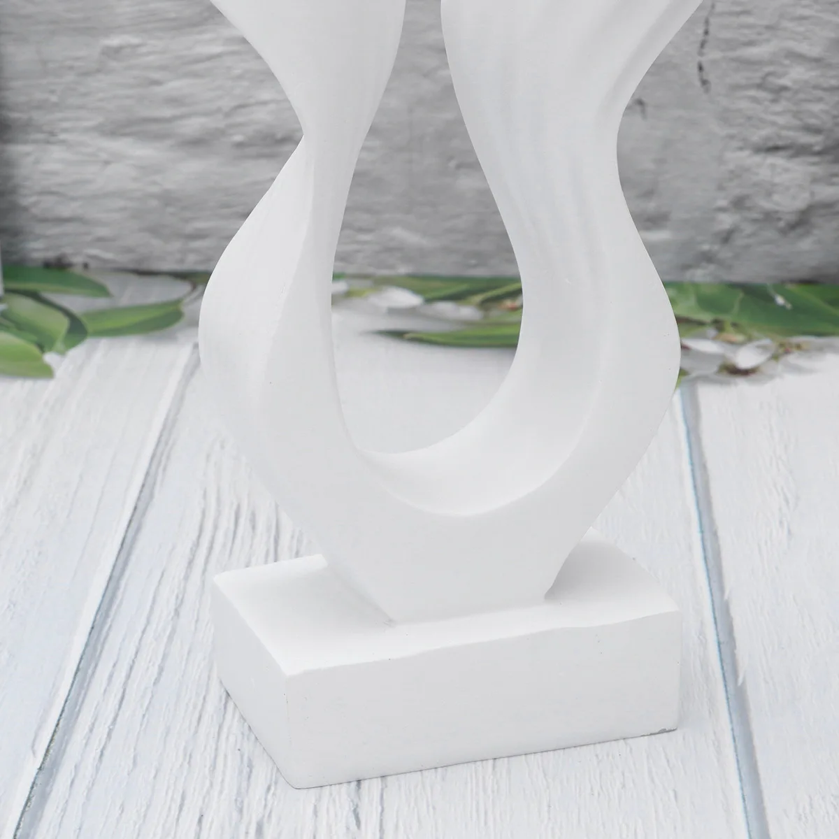 

1pc Angel Wing Ornament Resin Sculpture White For Home Bar Cafe Decor Tabletop Shelf Car Decoration Angel Wing Statue