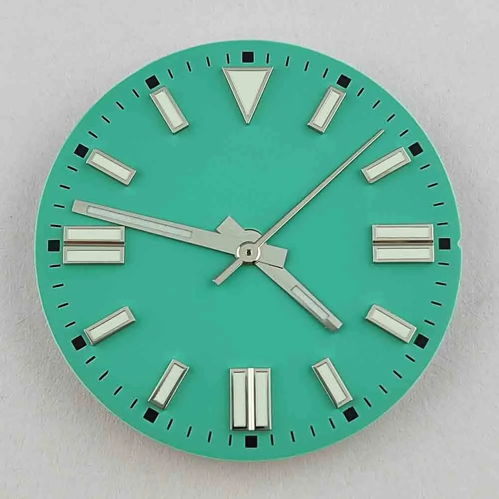 Quadrante dell'orologio NH35 Lancette NH35 adatte al movimento NH35 verde Accessori di ricambio per lancette del quadrante dell'orologio luminoso
