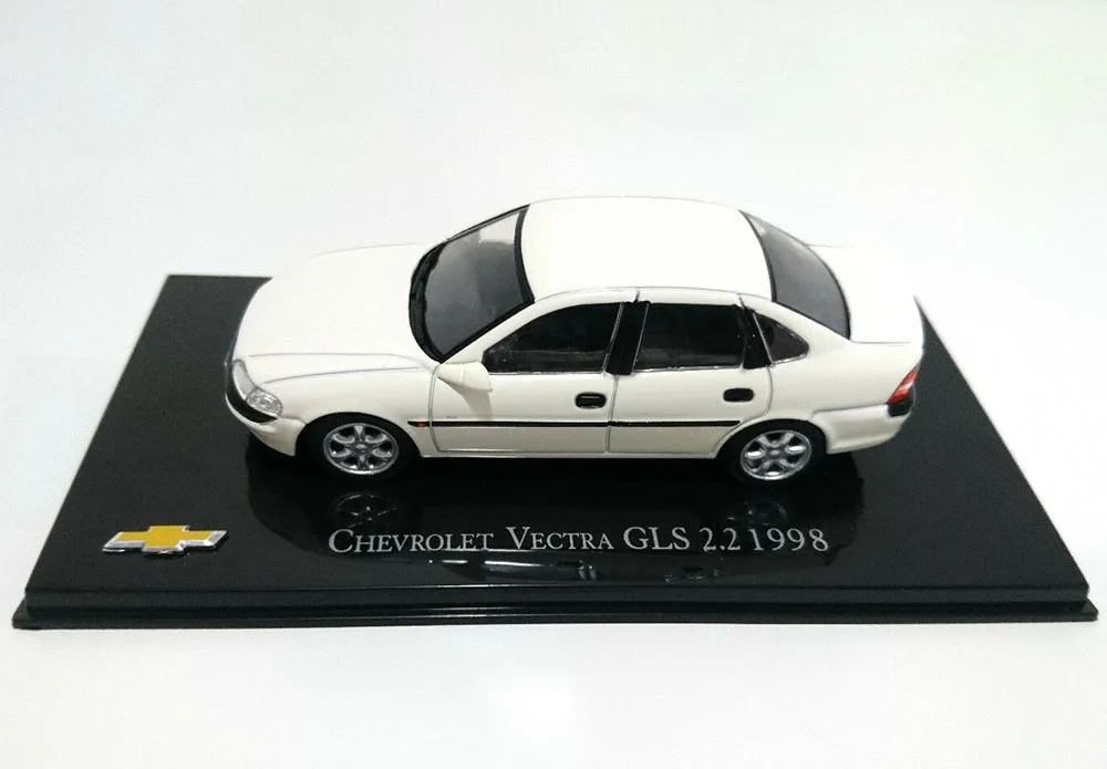 New 1:43 Scale   Vectra GLS 2.2 1998 Diecast Car Model For Collection Gift