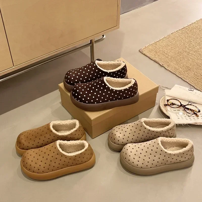 Zapatos de invierno para mujer, con forro polar y estampado de lunares, de fácil calzado, con suela gruesa, cálidos, de caña baja, de algodón, para uso en exteriores, antideslizantes y de estilo casual.