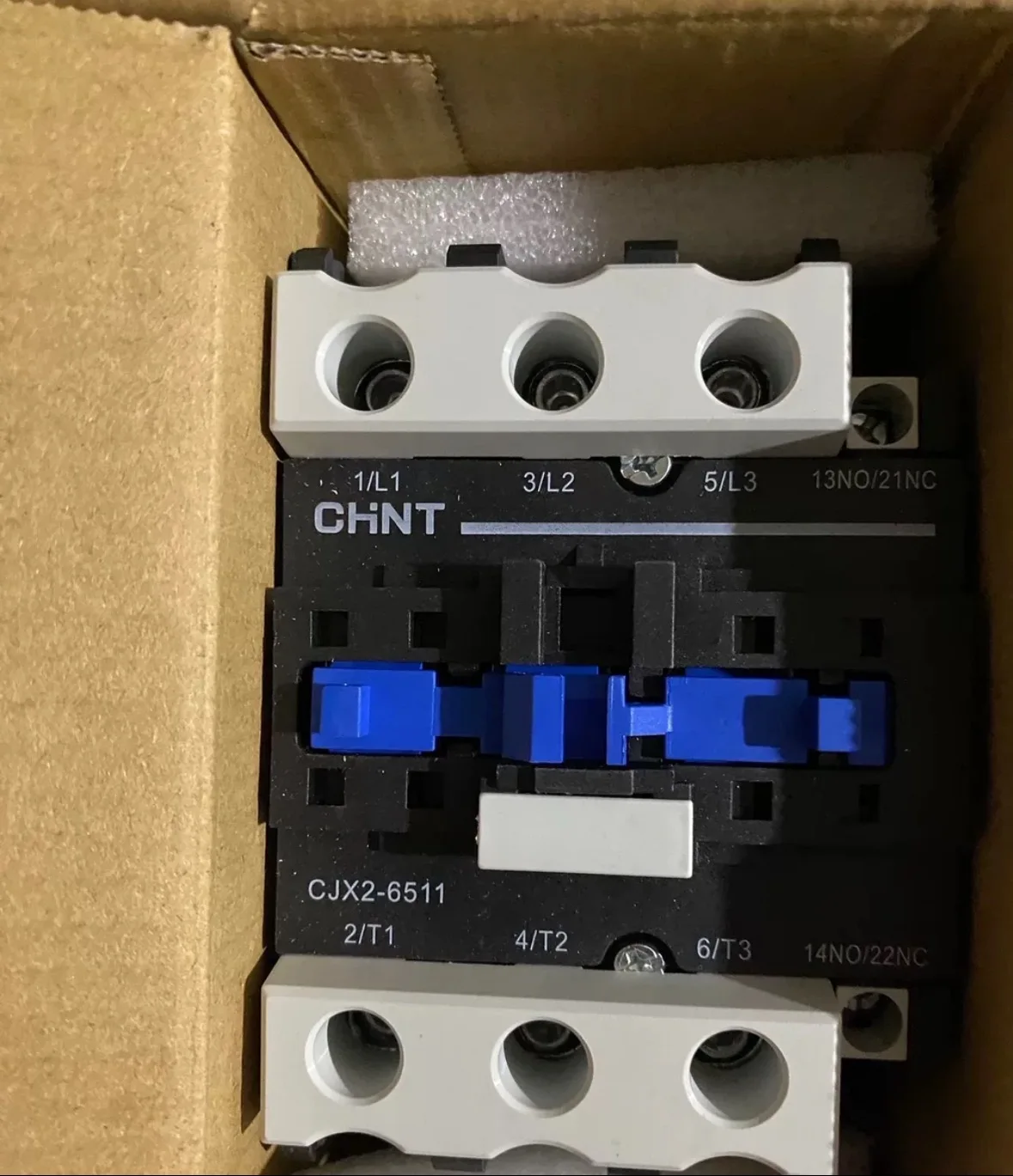 The new Chint CJX2-6511 contactor coil voltage is 220v