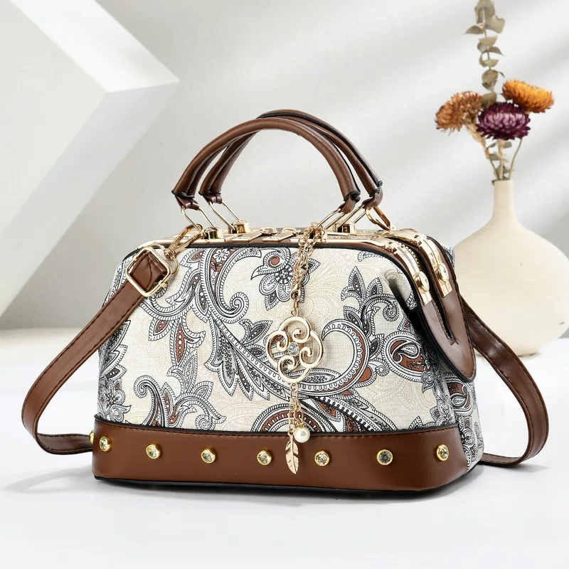 

Новая женская сумка-подушка с тиснением 2026 года, большая вместительная сумка через плечо, кроссбоди, маленькая квадратная сумка для ношения в руке