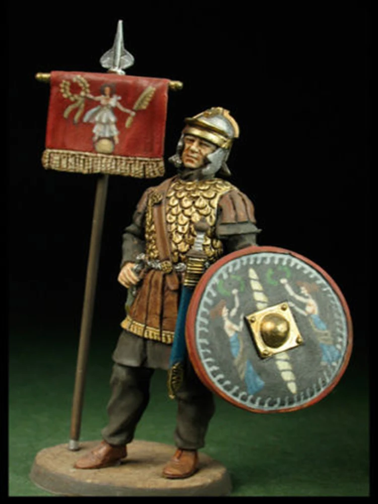 1/32 54mm Roman warrior with base and shield 54mm   toy Resin Model Miniature resin figure Unassembly Unpainted