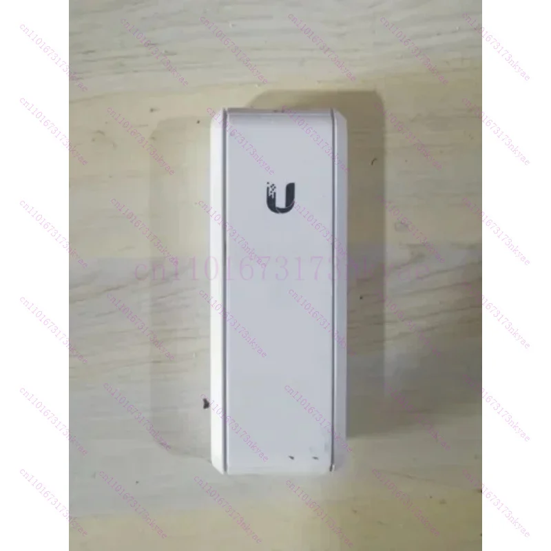 90% новый контроллер Cloud Key Gen2 UC-CK G2, беспроводной контроллер точки доступа, применимый к Unifi 90% новый контроллер Cloud Key Gen2 UC-CK G2, беспроводной контроллер точки доступа, применимый к Unifi