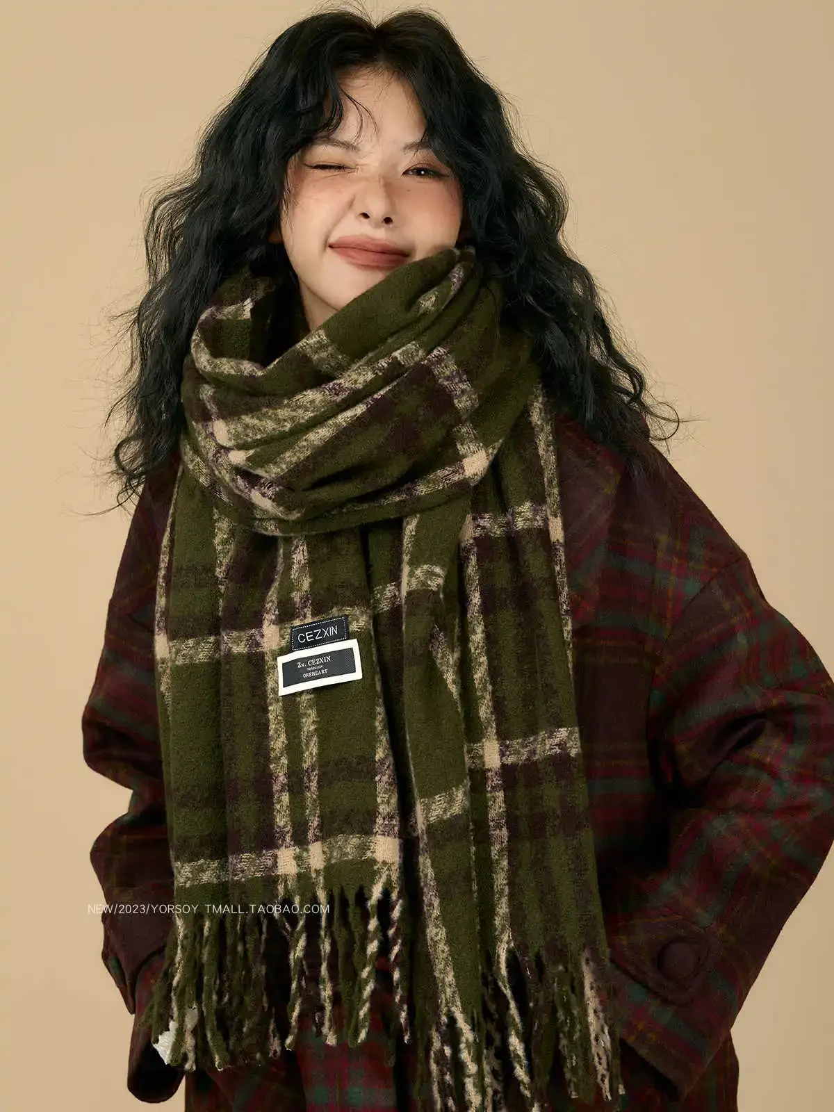 

Vintage Christmas Green Plaid Scarf Female Winter Senior Student Imitation Cashmere Plaid Warm Scarf Men