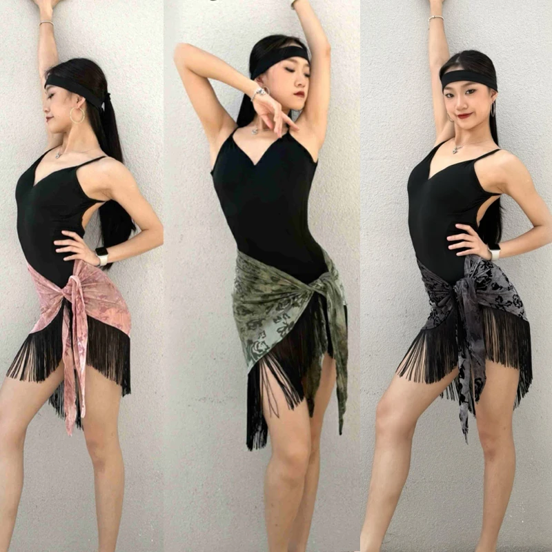 

Adults Samba Chacha Latin Dance Performance Costumes Sexy Backless Latin Top Wrapped Fringe Skirts Women'S Dancing Wear SL10444