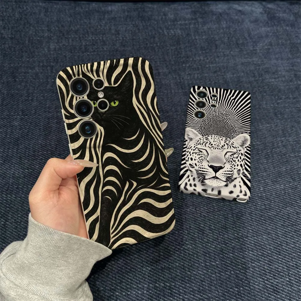 

Black Cat Swirl Pattern Phone Case For Samsung Galaxy S21 S23 S24 S25 S26 FE Lite Plus Ultra 5G Wave Oil Film