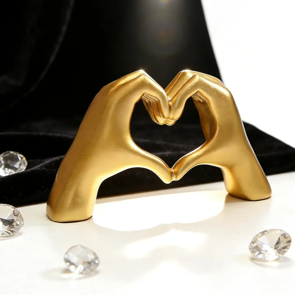 Love Finger Modern Gesture Sculpture Home Bookshelf Desktop Gold Decoration Heart Hand Statue Living Room Bedroom Decoration