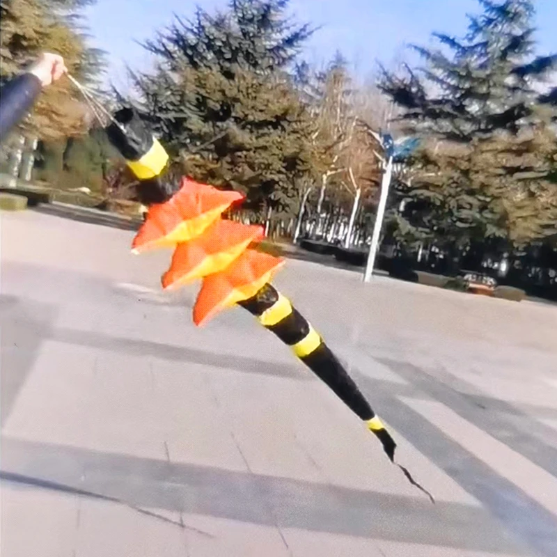 طائرات ورقية كبيرة قلادة ثلاثية الأبعاد ذيول طائرة ورقية قوس قزح Windsock طائرات ورقية تحلق ألعاب رياضية خارجية طائرات ورقية ناعمة للبالغين طائرات ورقية من مصنع كوي