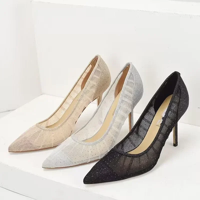 

Women's Flat Shoes 2026 Spring New Pointed High Heeled Fashion Banquet Rhinestone Lace Pleated Women's High Heeled Shoes