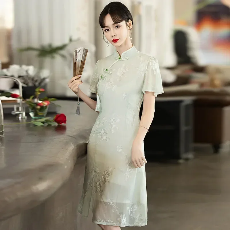 

2024 Chinese Style Elegant Qipao Dress Summer New Short Sleeve Embroidered Cheongsam Light Green Apricot Plus Size 5XL