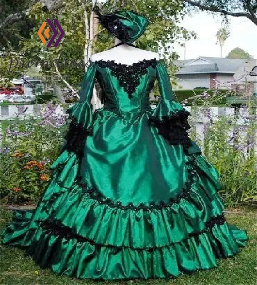 

Theatrical Marie Antoinette Green Evening Dress 2025 Long Sleeve Black Lace Medieval Prom Dress Tiered Costume Formal Party Gown
