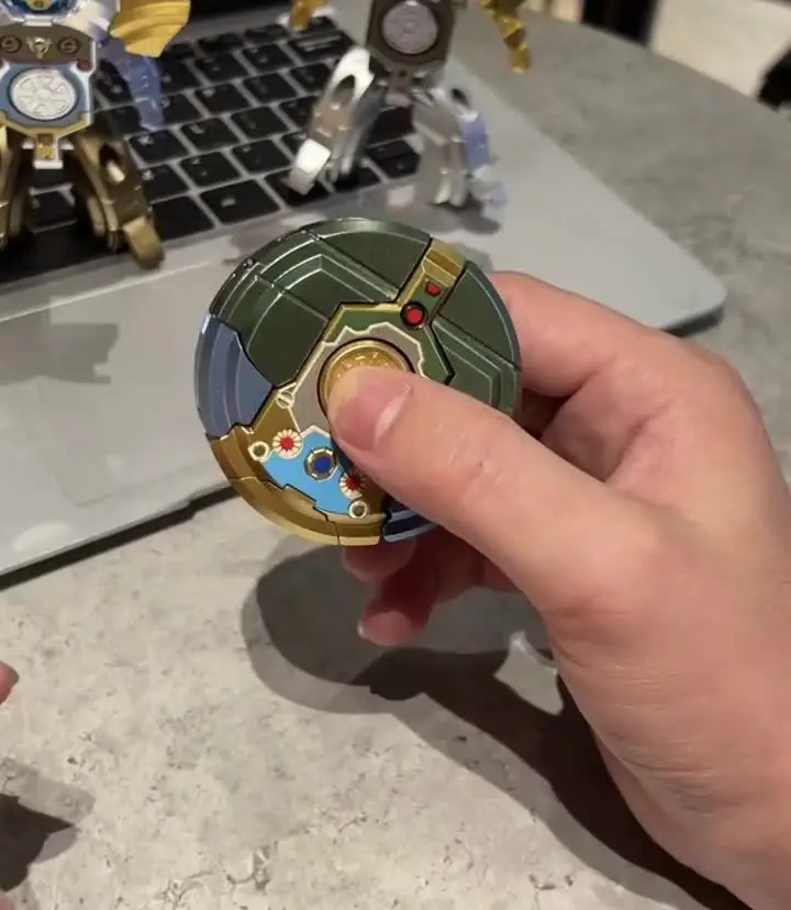 New 360 Rotating Ball Deformation Robot Fingertip Gyro Decompression Toy, Anti-compression Adult Sensory Toys, Children's Gifts
