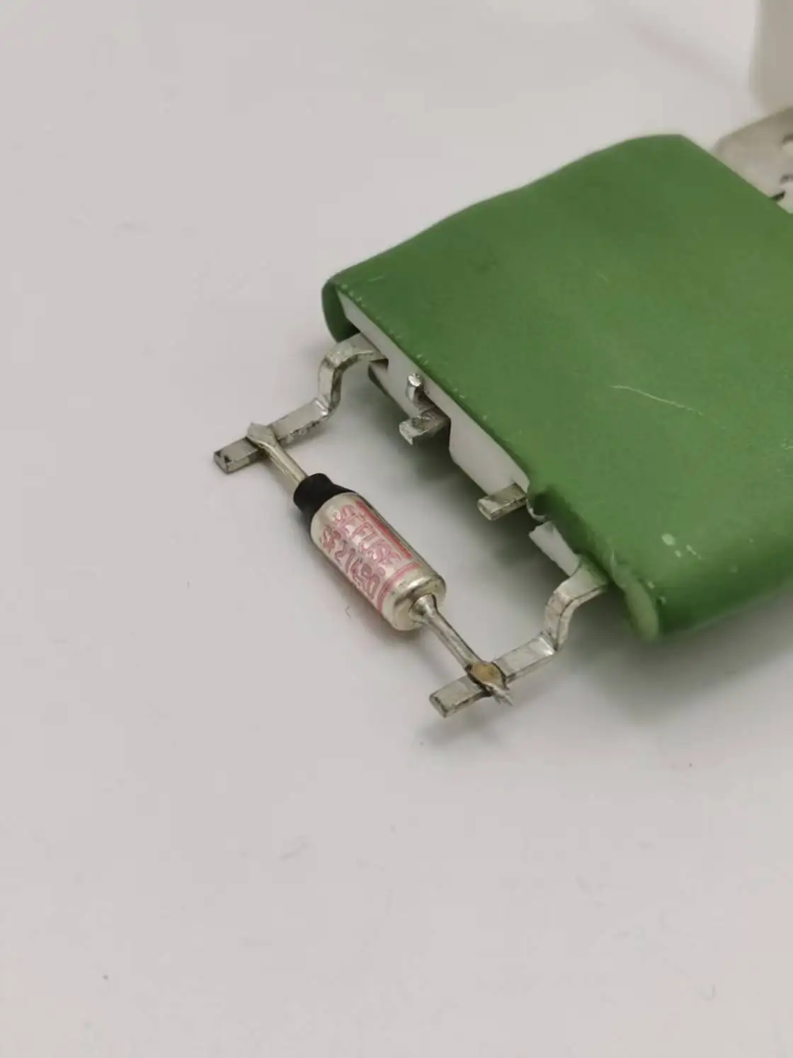 مقاوم محرك سخان منفاخ لسيارة فولكس فاجن بولو لمقعد إيبيزا 2017-2023 2Q0959263-