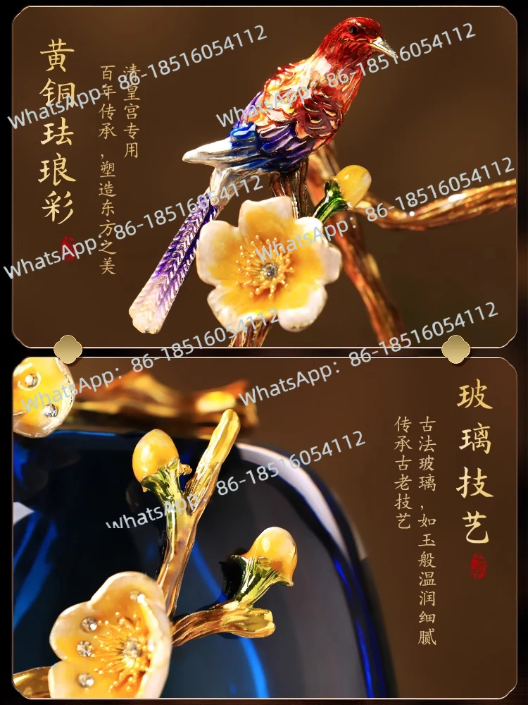 ห้องนั่งเล่นกระจก ทางเข้าทีวี บรรยากาศหรูหรา ของตกแต่งบ้านหรูหราสำหรับขึ้นบ้านใหม่