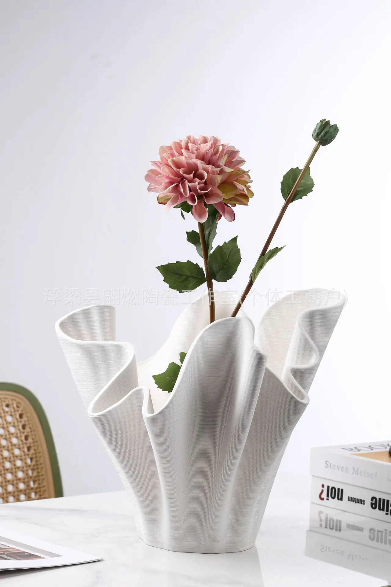 Ceramic Handicrafts Geometric Pleated Patterns Three-dimensional Flowerpot Wrinkled Flower Vase Home Decoration Accessories