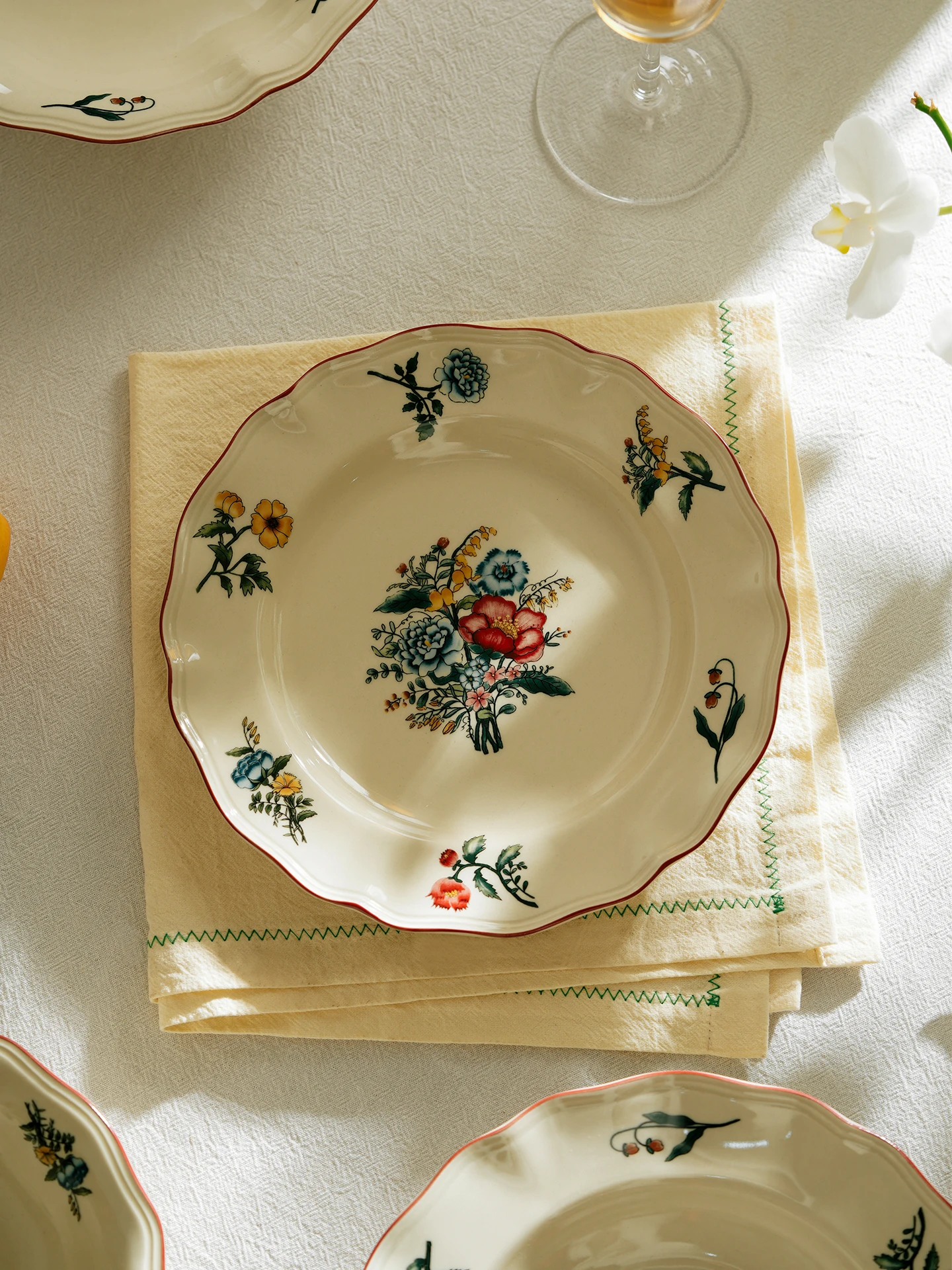 

Sli Cerc Plate Dinner Plate Home Use Steak Beautiful Deep round Steak Plate Vintage French Sle Handmade Plant Floral