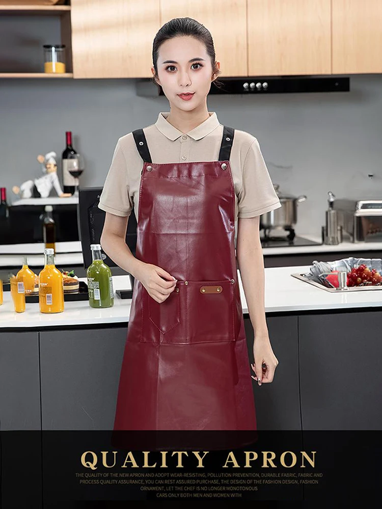 Delantal de chef a prueba de aceite de grado profesional: cuero PU completo con presilla para el cuello, impermeable y fácil cuidado para uso profesional en cocina y cantimplora