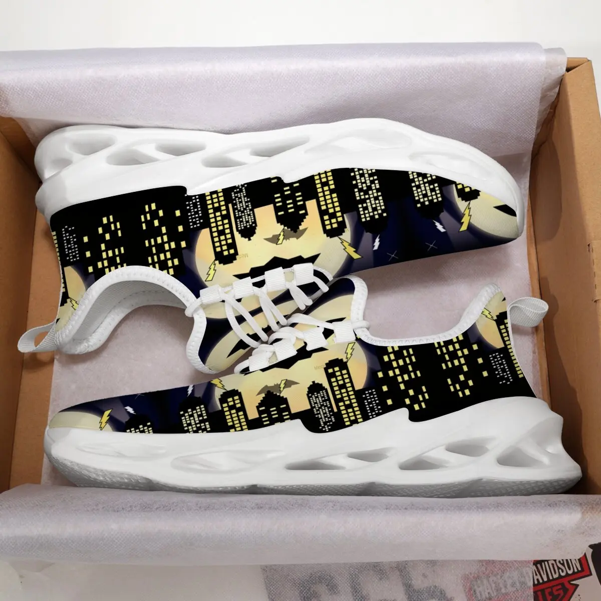 

The Male Superhero Batman Sneakers Men Comfortable Breathable Platform Shoes Man Running Shoes Fashion Walking Sneakers