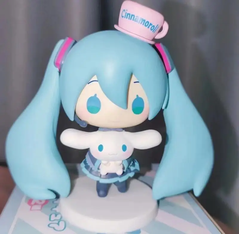 

Hatsune Miku Action Figures Miku With Cinnamoroll Figure Statue Collection Model Q Doll Decoration Toy Girl Birthday Gifts