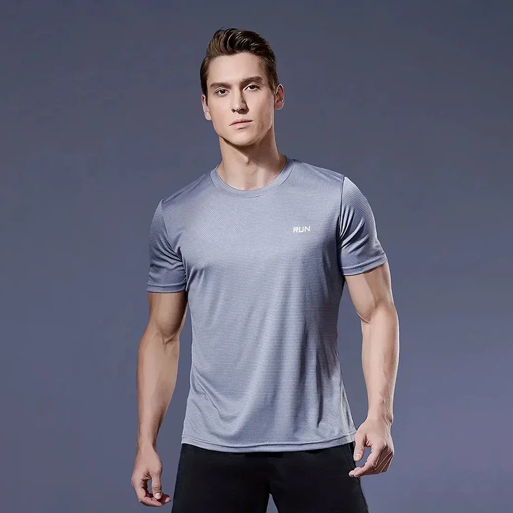 Summer Quick Dry Breathable Sports T-Shirt Fashion Hot Sale Men\'s T Shirt Casual O-neck Short Sleeve Tee Outdoor Run Fitness Top