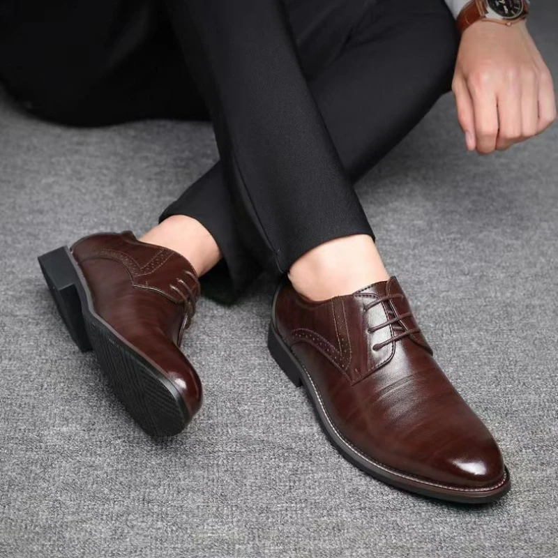 

Нескользящие мужские деловые туфли с низким берцем на шнуровке Gentleman 2025 Trend Suit Party Элегантная и классическая цена одежды Мужская социальная обувь
